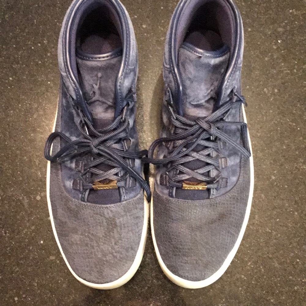 Jordon Westbrook 0’s size 11